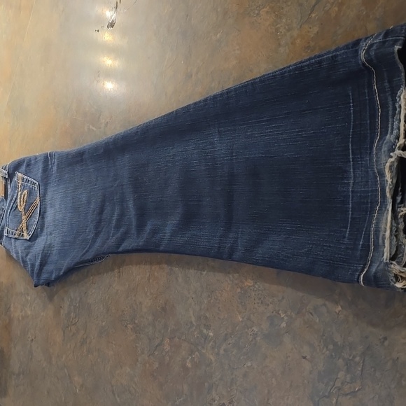 BKE Starlite Stretch 28 /33 1/2  Bootcut Jeans - Picture 2 of 7